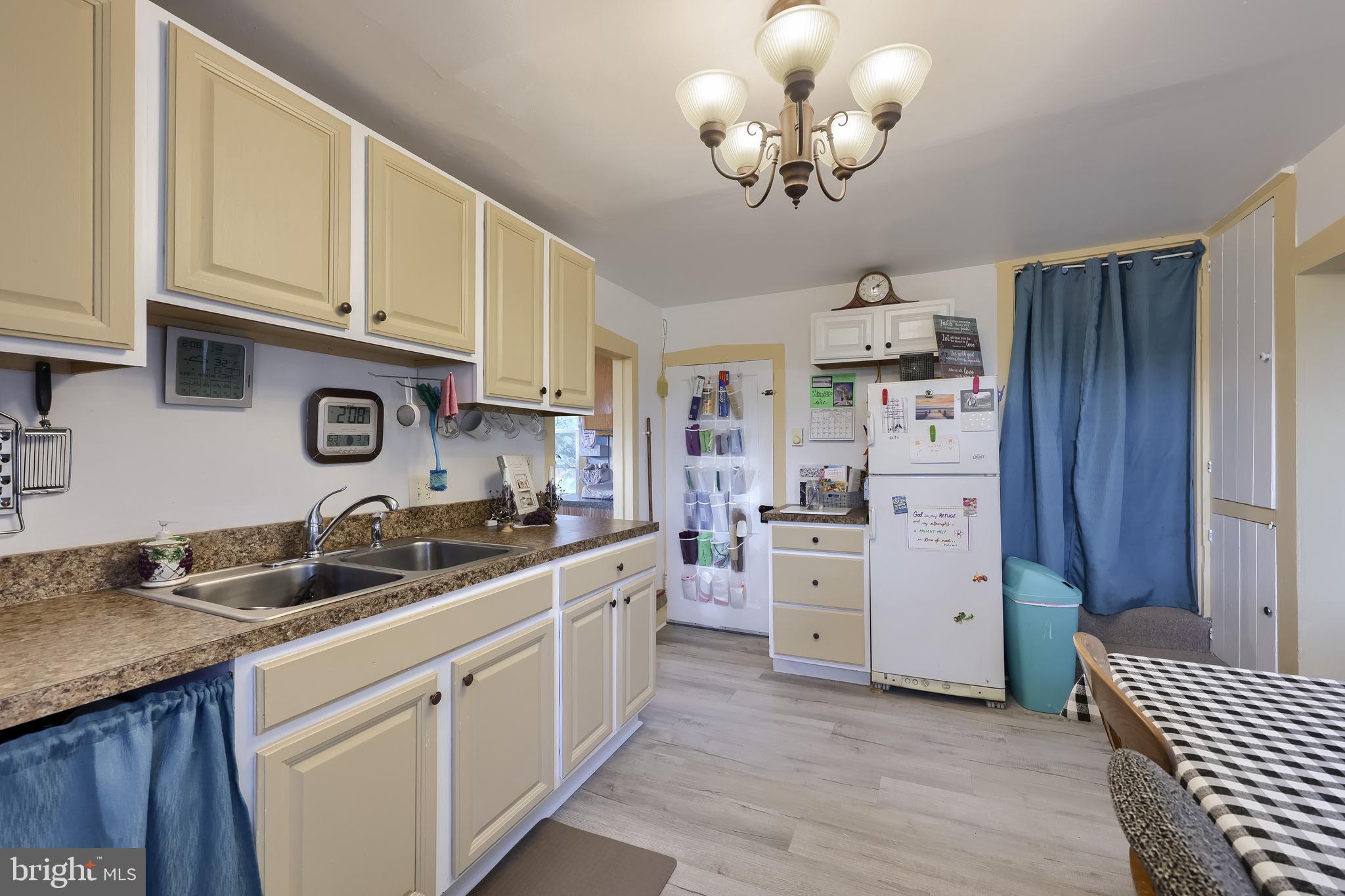 2856 Zink Road Manheim, PA 17545 - Photo 36 of 49