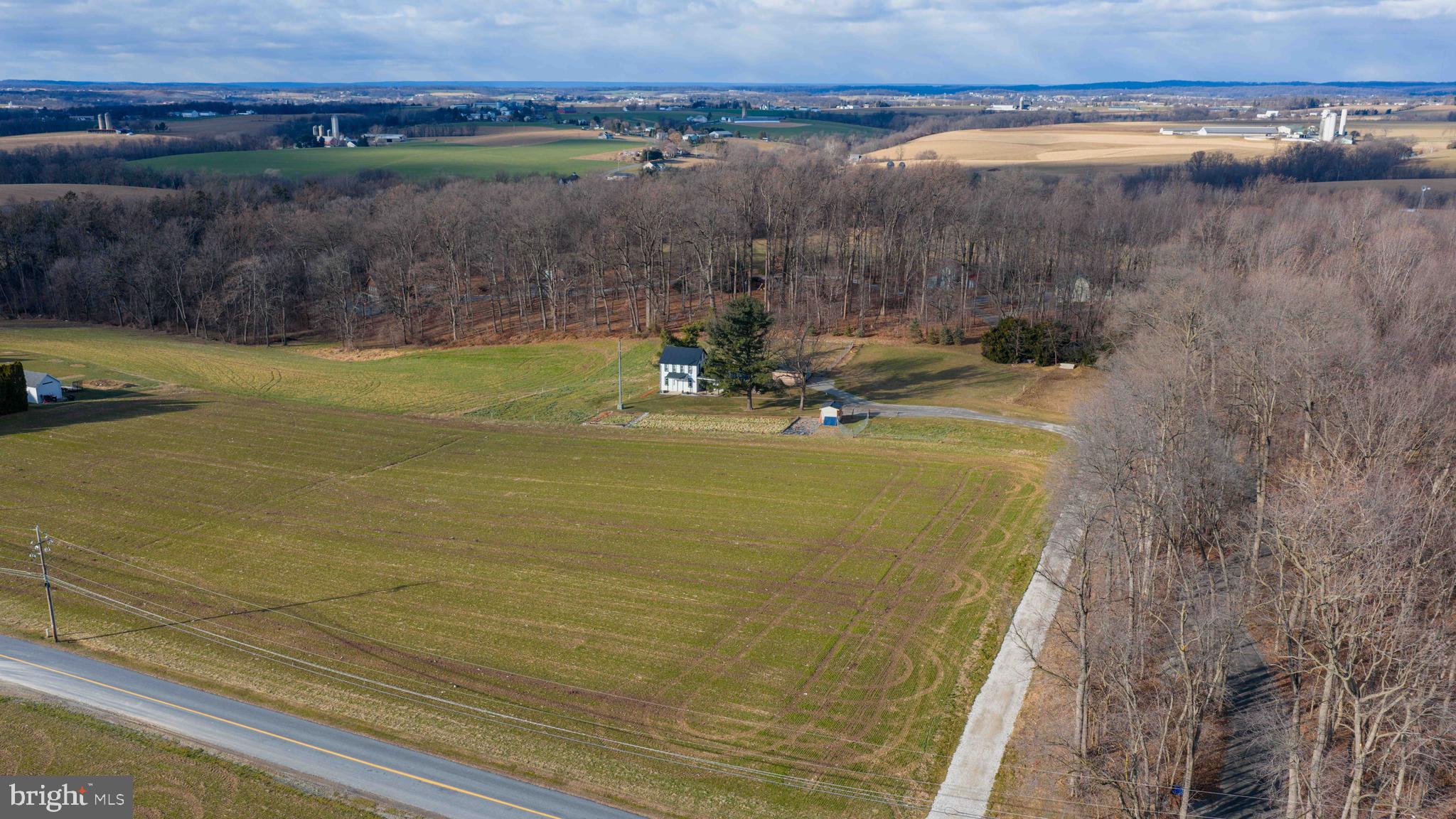 2856 Zink Road Manheim, PA 17545 - Photo 4 of 49