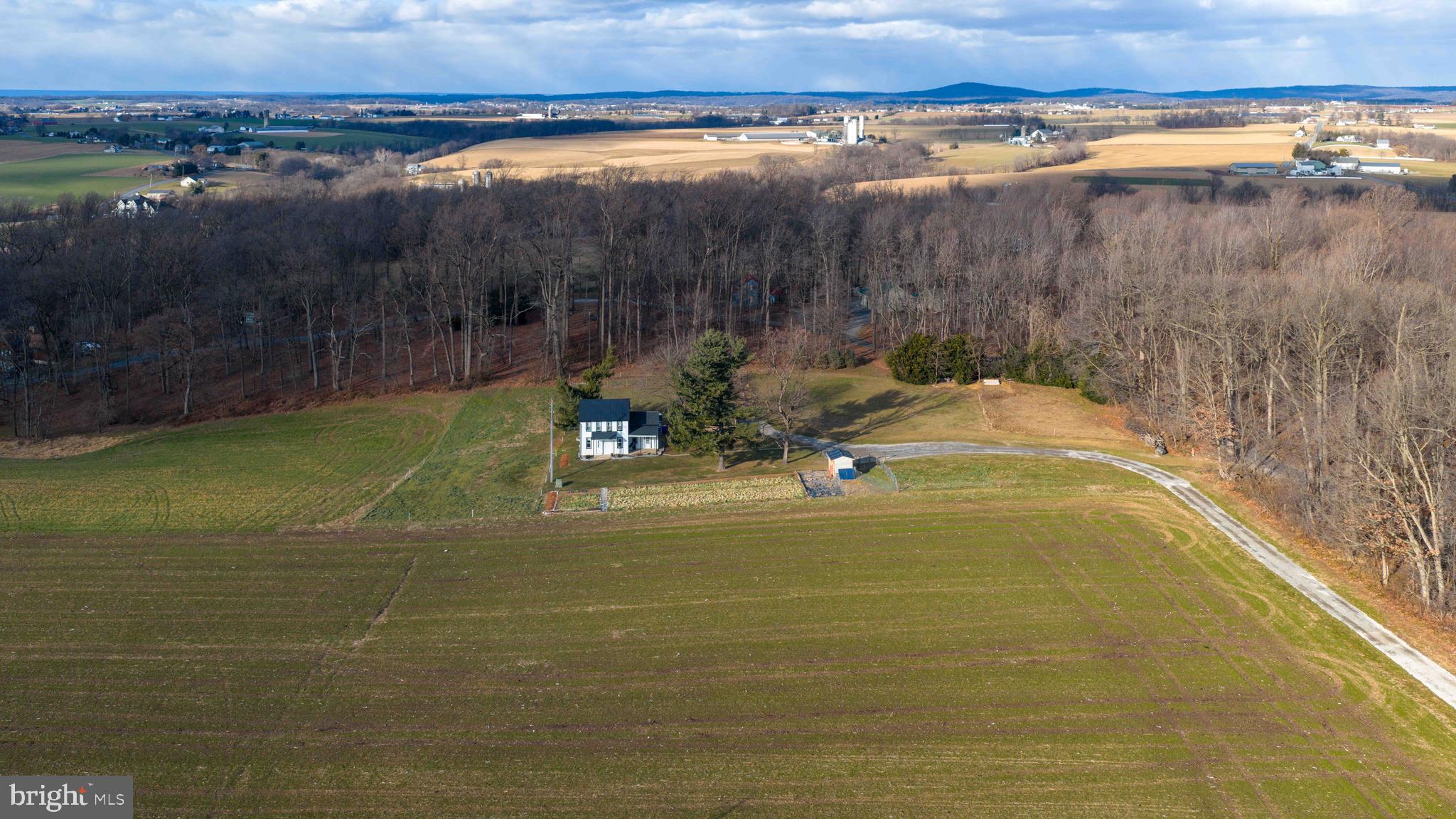 2856 Zink Road Manheim, PA 17545 - Photo 5 of 49