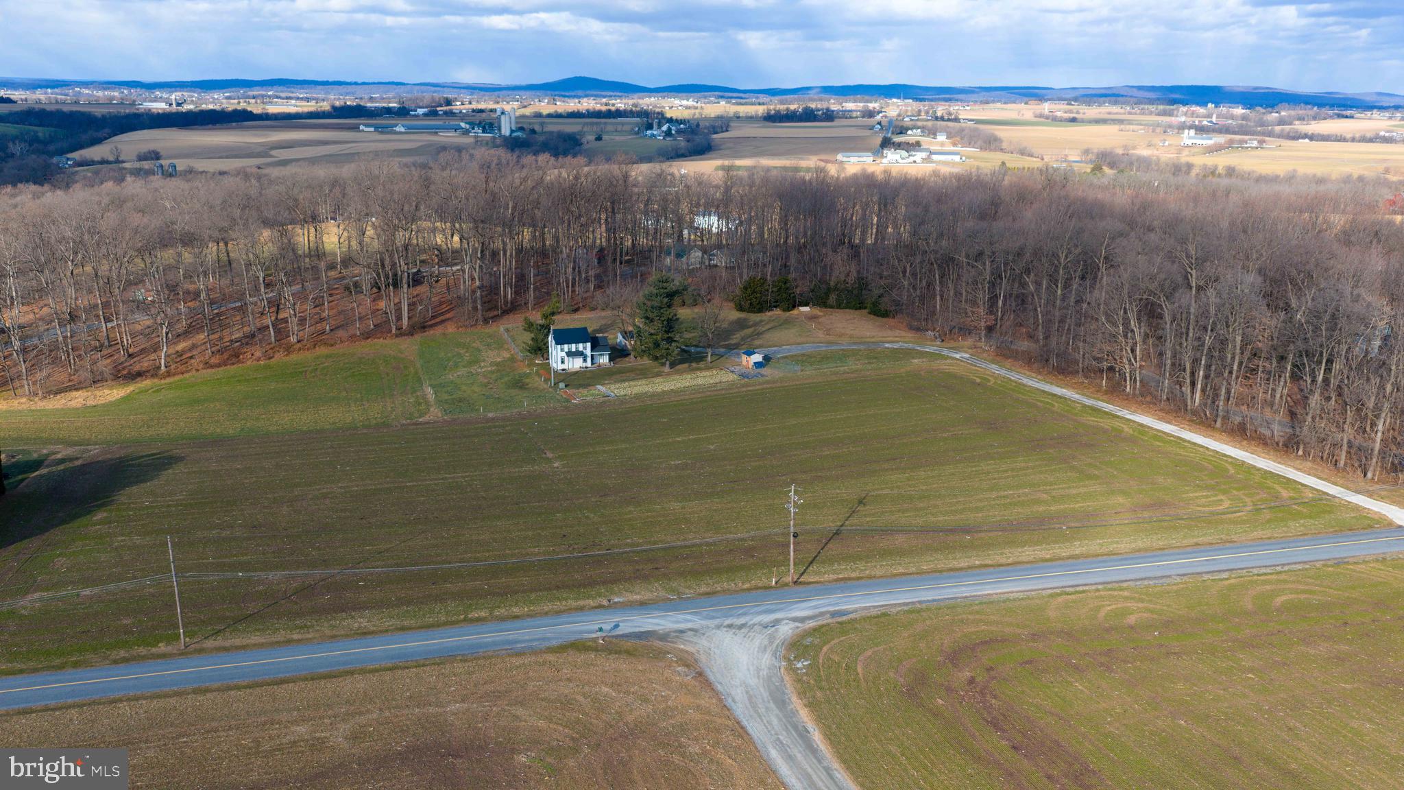 2856 Zink Road Manheim, PA 17545 - Photo 7 of 49