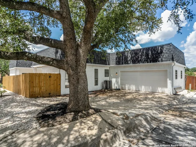 $340,000 | 9202 Jole Cove, Windcrest, TX 78239