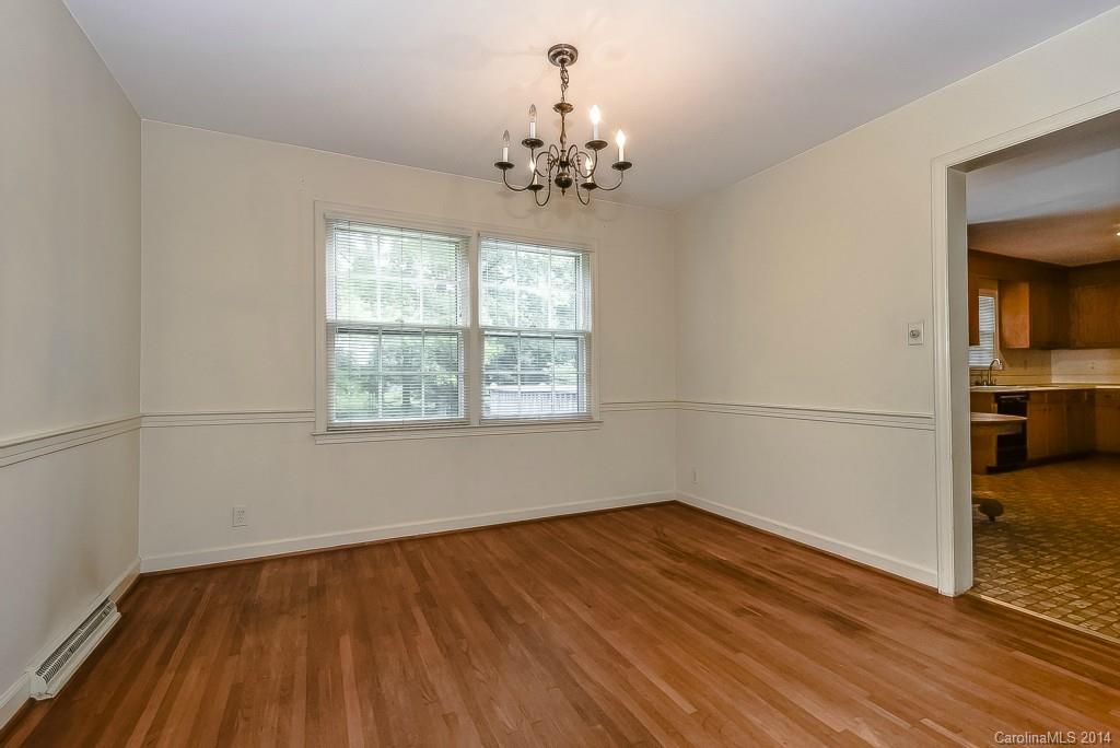 5615 Sharon Road Charlotte, NC 28210 - Photo 3 of 9 Gallery Image 3
