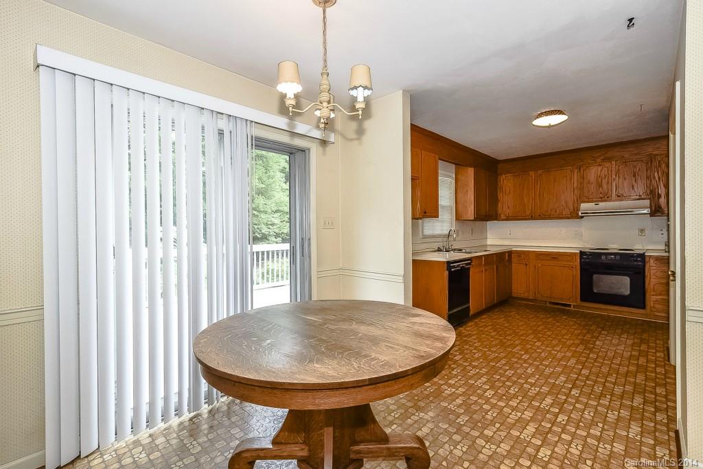 5615 Sharon Road Charlotte, NC 28210 - Photo 4 of 9 Gallery Image 4