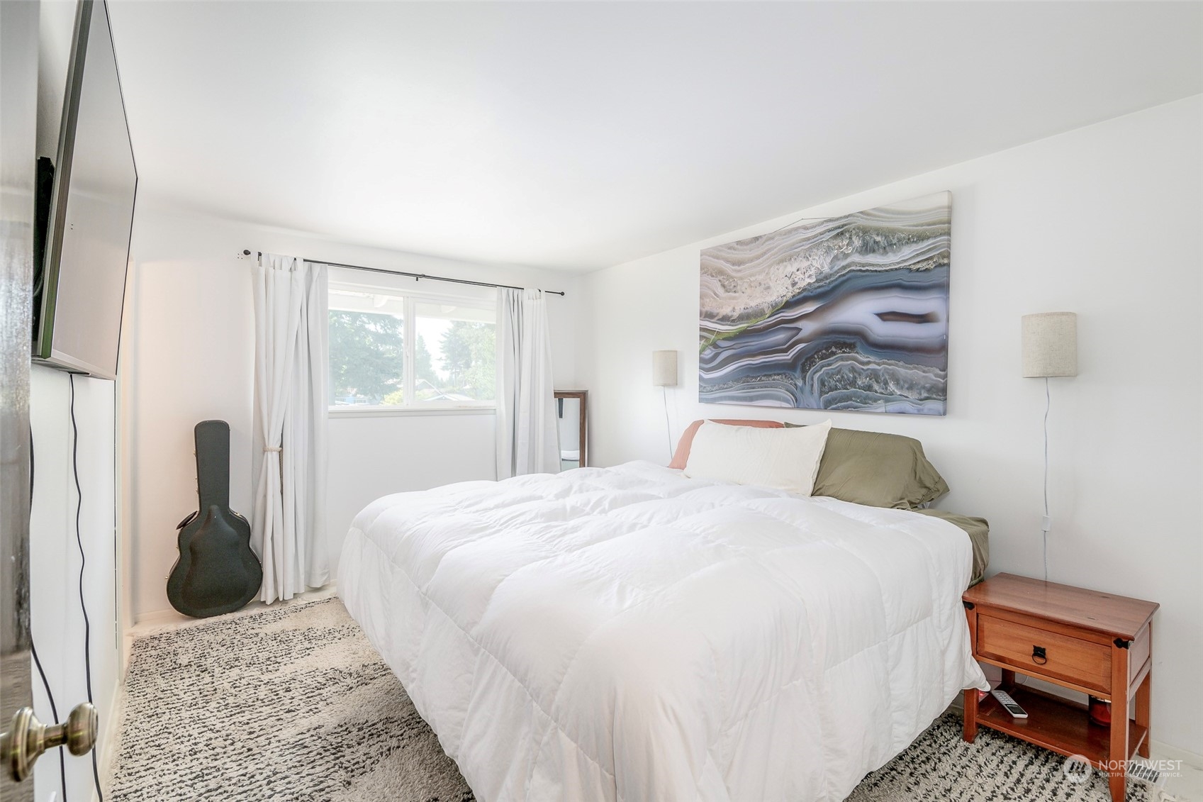 4440 Northeast 23rd Court Renton, WA 98059 - Photo 9 of 25 Gallery Image 9