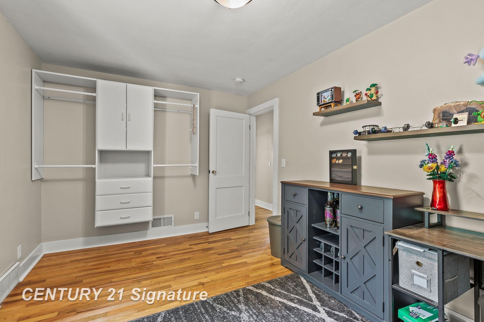 709 East Miller Road Midland, MI 48640 - Photo 35 of 53 Gallery Image 35