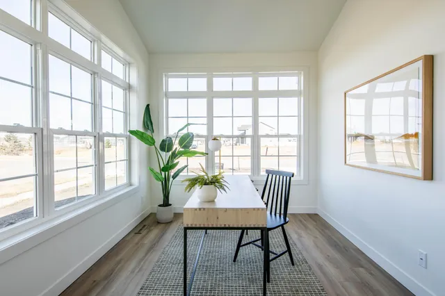 $755,900 | 6532 Sun Valley Boulevard, Horace, ND 58047