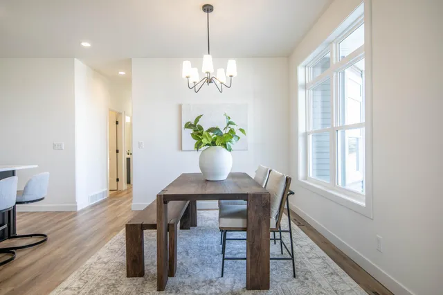 $755,900 | 6532 Sun Valley Boulevard, Horace, ND 58047