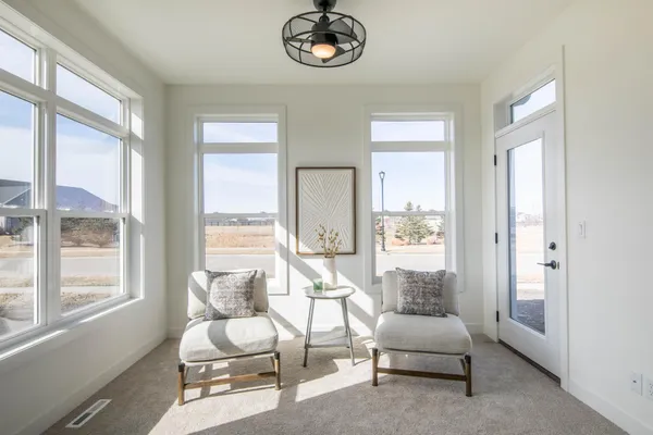 $755,900 | 6532 Sun Valley Boulevard, Horace, ND 58047