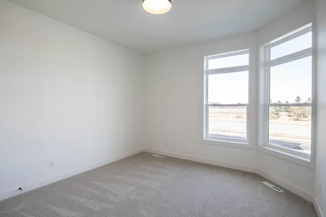 $755,900 | 6532 Sun Valley Boulevard, Horace, ND 58047