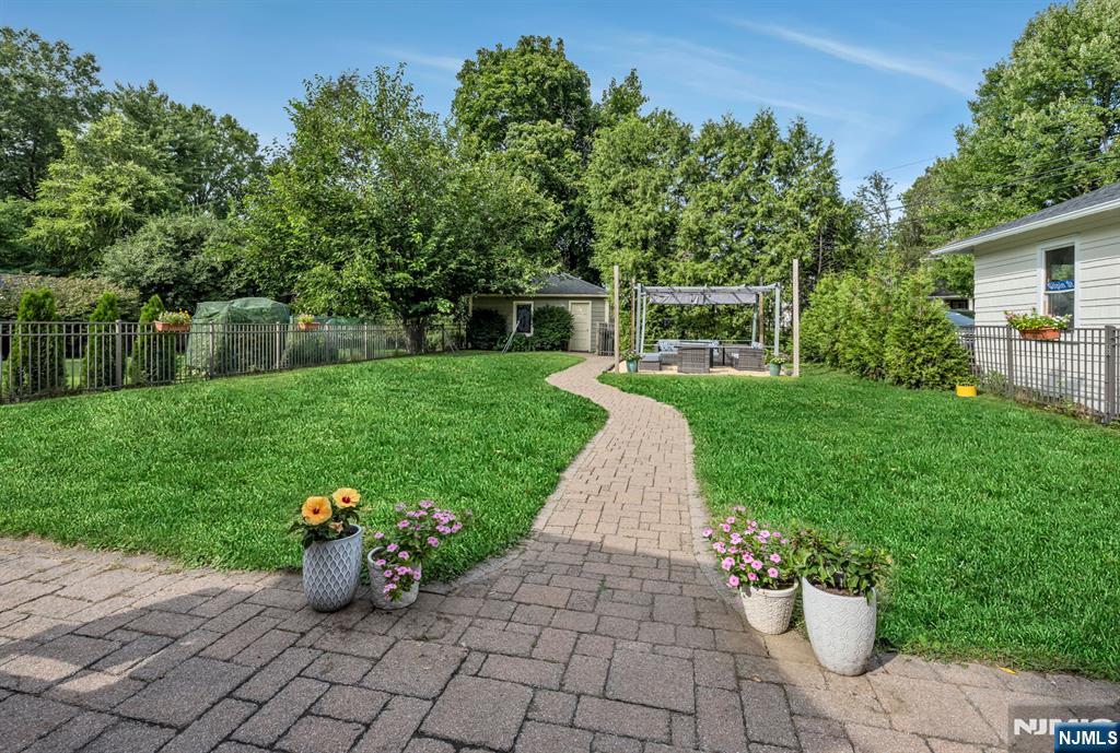 353 Franklin Avenue Ridgewood, NJ 07450 - Photo 26 of 32 Gallery Image 26