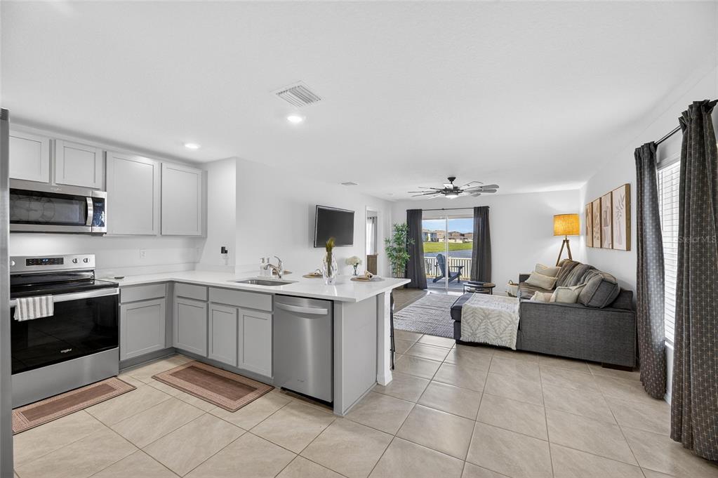 3345 Blue Estuary Road Wimauma, FL 33598 - Photo 20 of 57