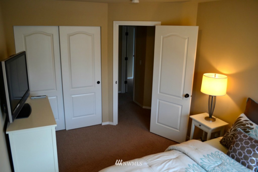 202 197th Street Southwest, Unit 38 Bothell, WA 98012 - Photo 14 of 19