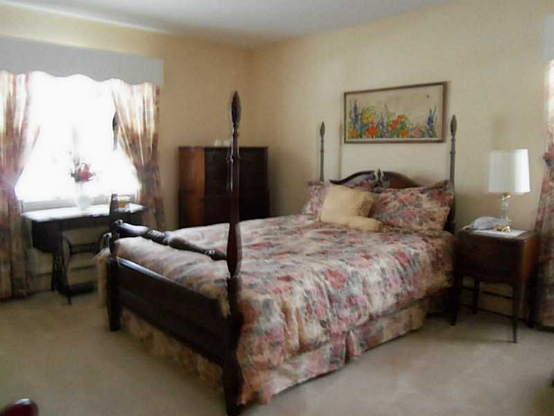 19 Babcock Road Westerly, RI 02891 - Photo 15 of 25 Bedroom.