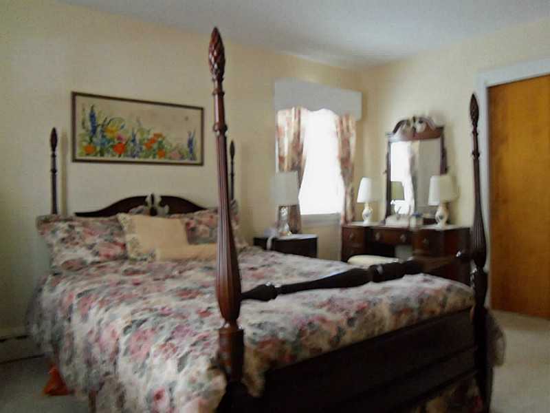19 Babcock Road Westerly, RI 02891 - Photo 16 of 25 Bedroom.