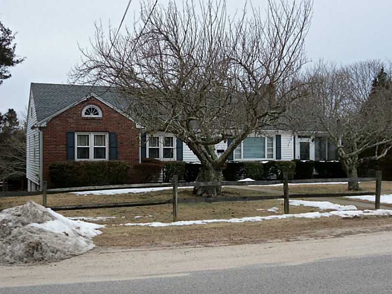 19 Babcock Road Westerly, RI 02891 - Photo 2 of 25 Exterior Front.