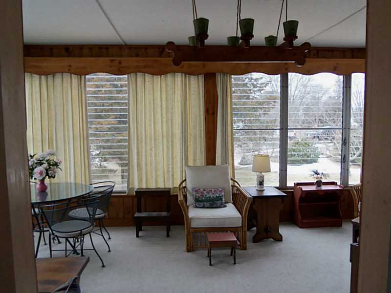 19 Babcock Road Westerly, RI 02891 - Photo 7 of 25 Porch.