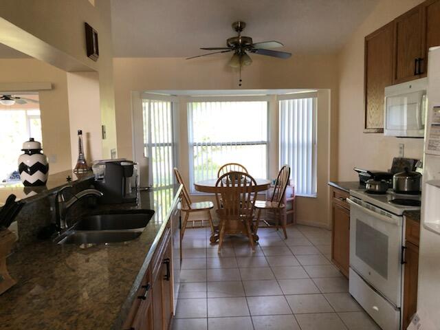 2401 Southwest Fairgreen Road Port St. Lucie, FL 34953 - Photo 4 of 7 IMG_4131