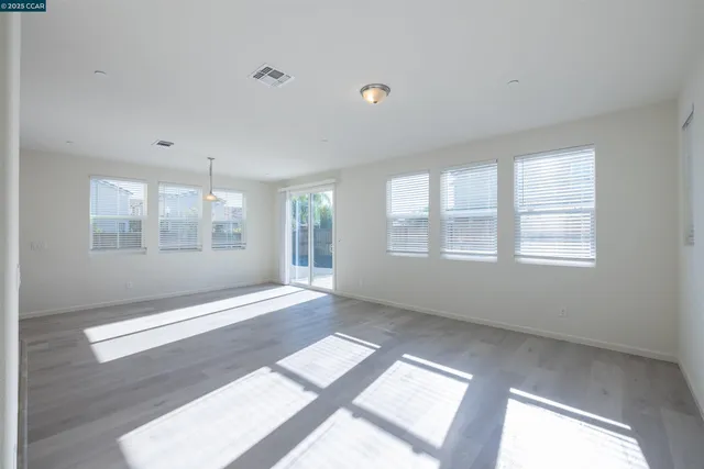 $550,000 | 121 Caravaggio Circle, Sacramento, CA 95835