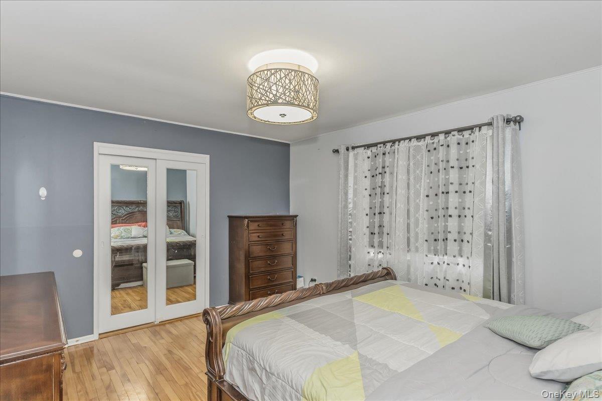 597 Seminole Road Franklin Square, NY 11010 - Photo 10 of 18