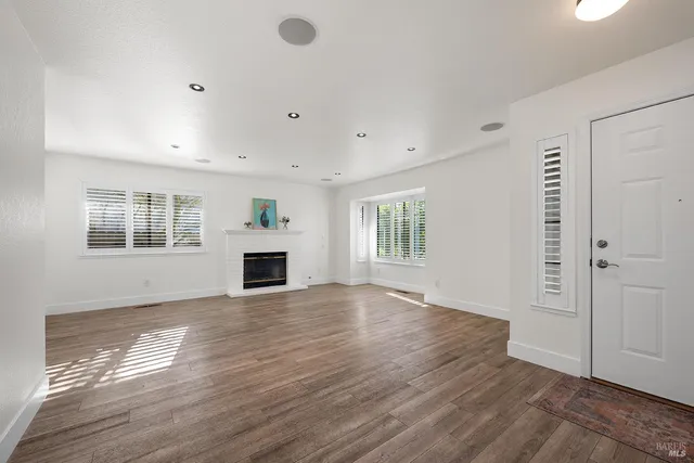 $725,000 | 1934 Gambels Way, Santa Rosa, CA 95403