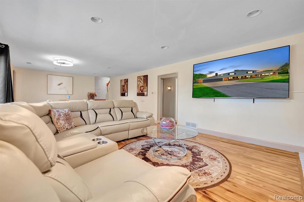 4753 Quarton Road Bloomfield Hills, MI 48301 - Photo 24 of 65