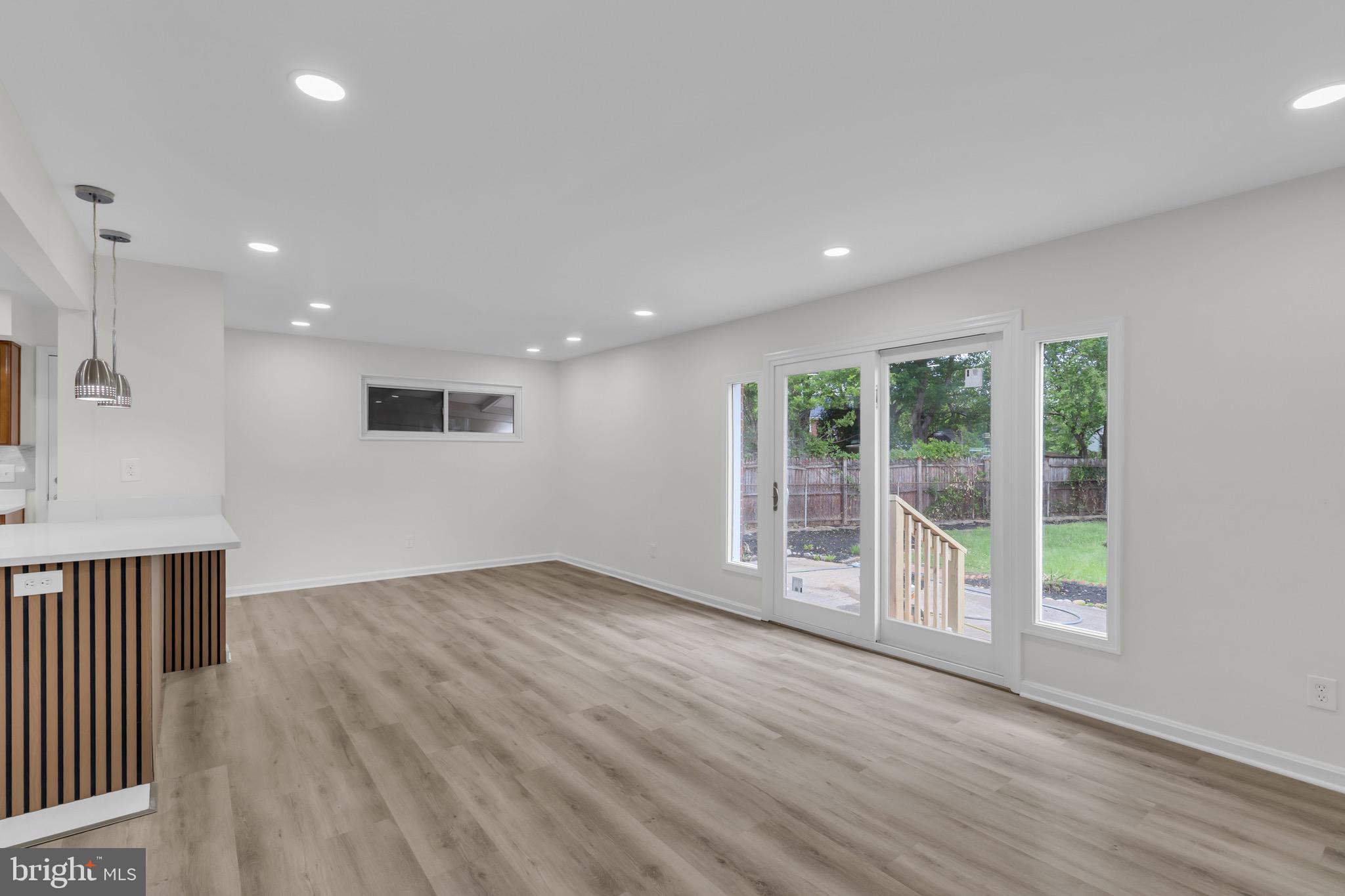 5907 Camberly Avenue Springfield, VA 22150 - Photo 12 of 37