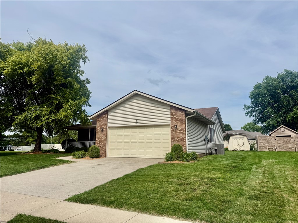 2920 Doral Court Decatur, IL 62521 - Photo 2 of 16