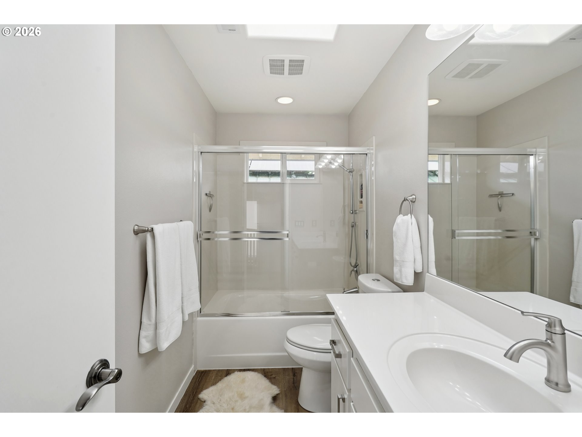 14587 Northwest Larson Road, Unit 4 Portland, OR 97231 - Photo 26 of 48