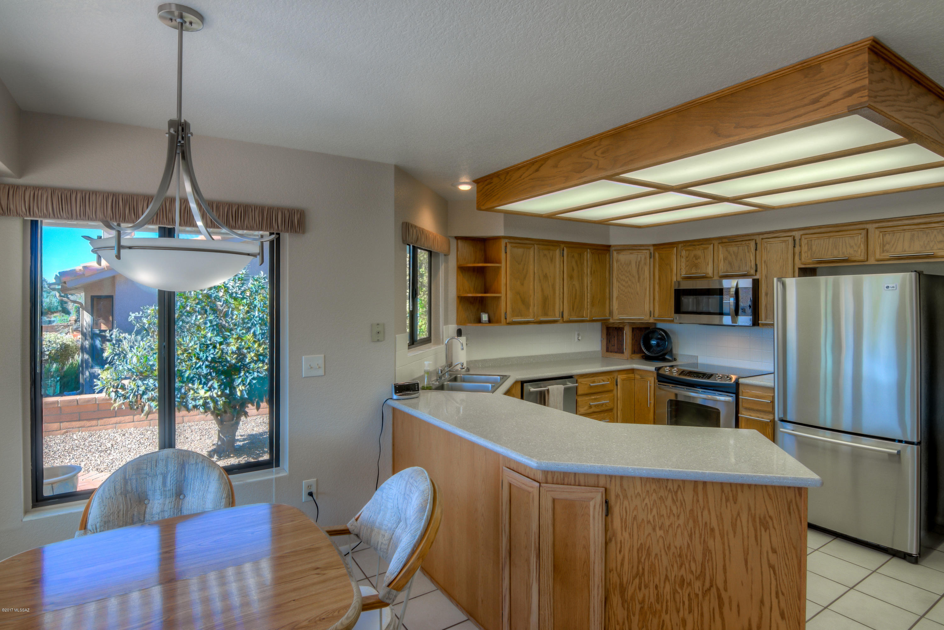 1420 East Bright Angel Drive Oro Valley, AZ 85755 - Photo 22 of 37