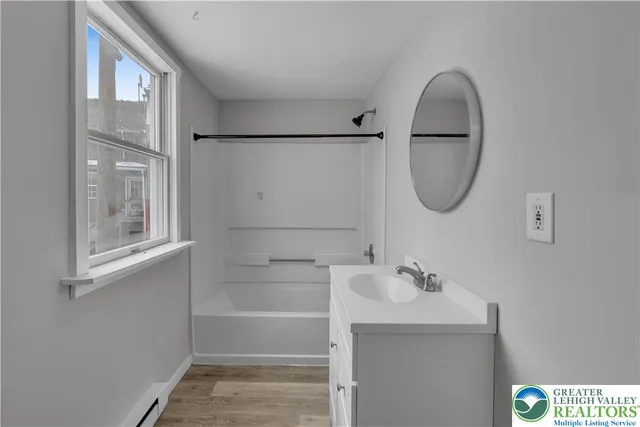 $1,300 | 13 School Street, Unit 70, Nesquehoning, PA 18240