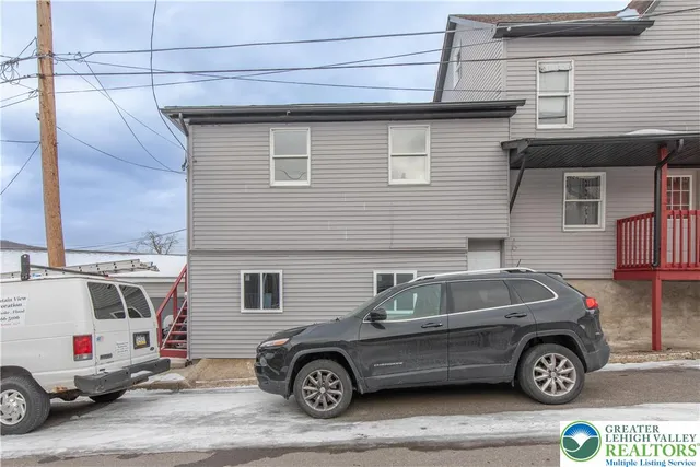 $1,300 | 13 School Street, Unit 70, Nesquehoning, PA 18240