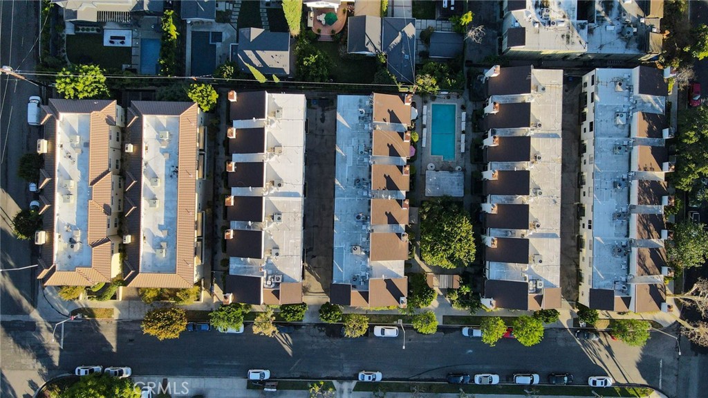 4222 Troost Avenue, Unit 21 Studio City, CA 91604 - Photo 46 of 47 a view of building and entrance