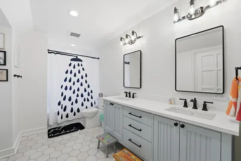 $1,295,000 | 6316 Granada, Prairie Village, KS 66208