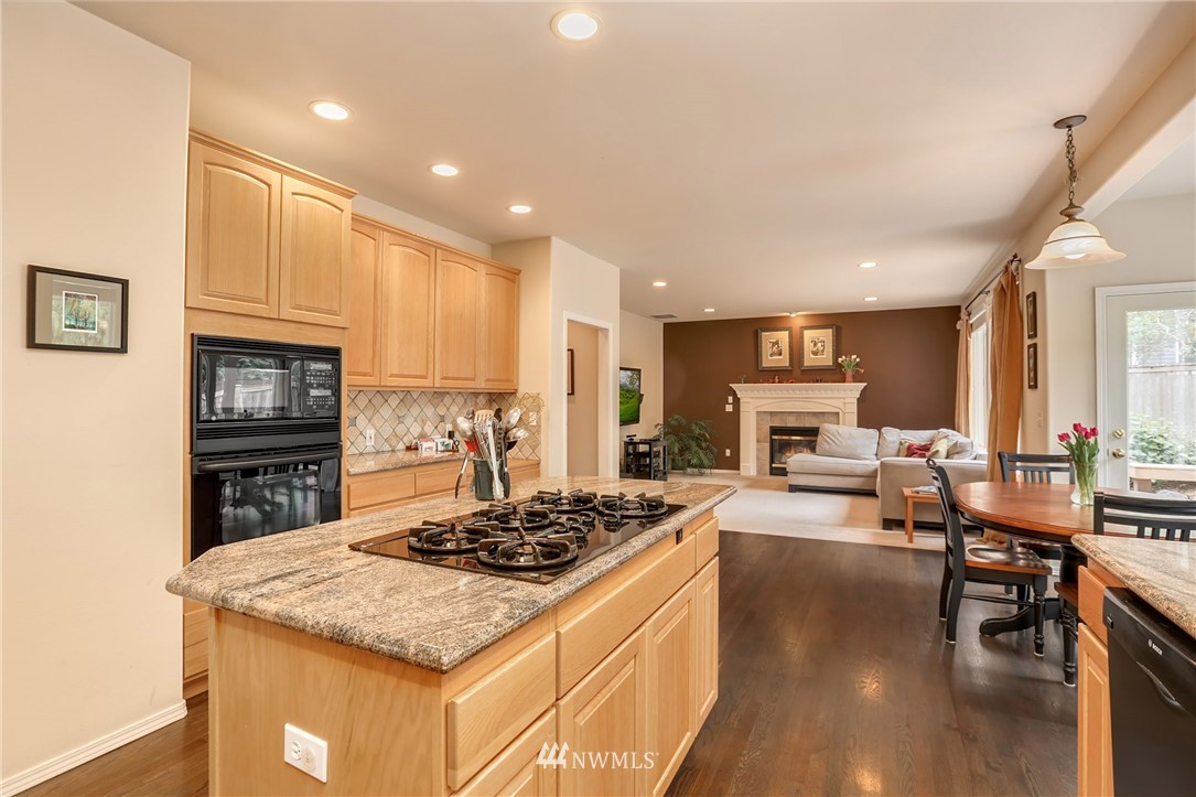 23410 13th Avenue Southeast Bothell, WA 98021 - Photo 10 of 25