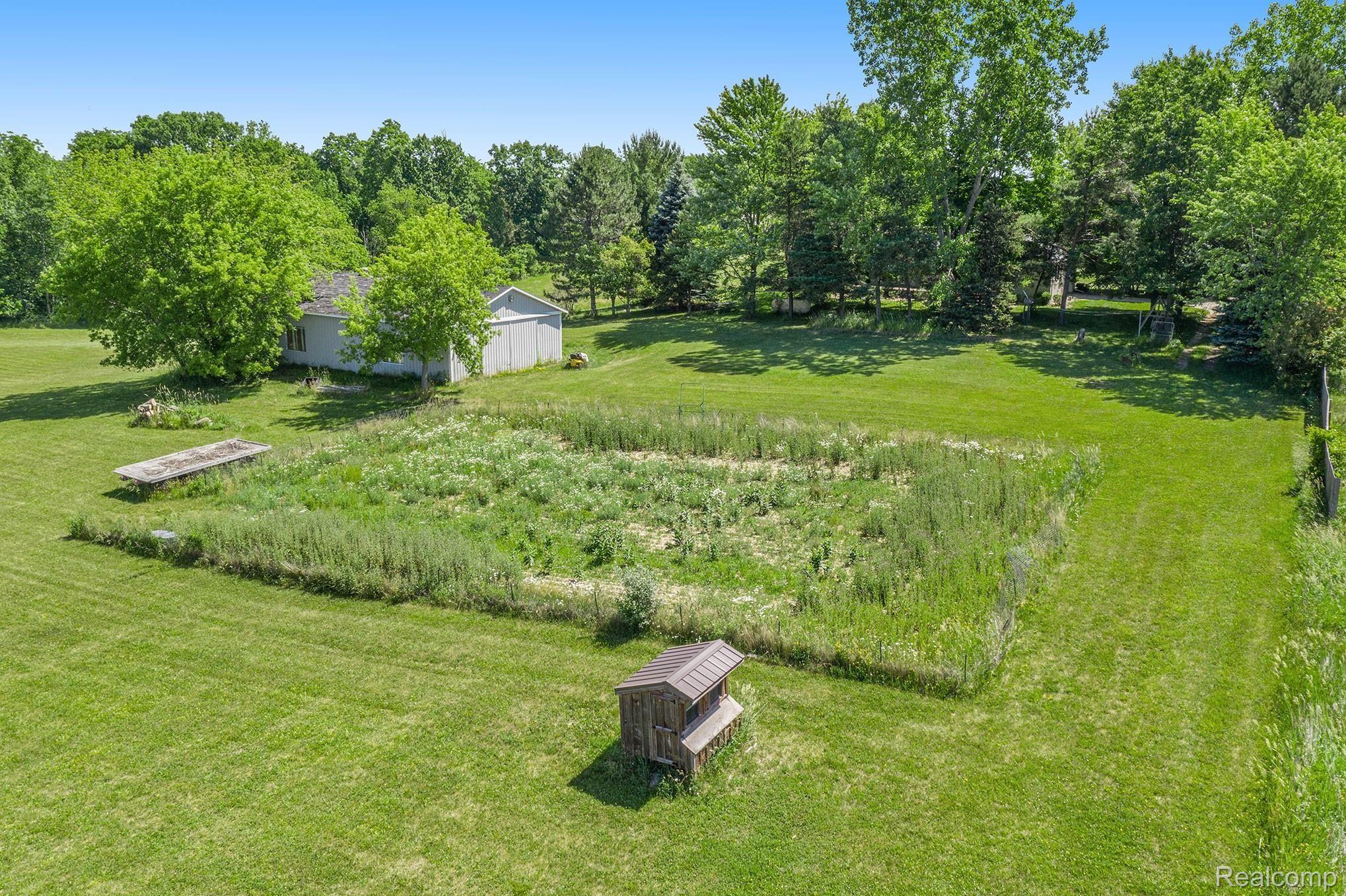 1910 Hadley Road Lapeer, MI 48446 - Photo 36 of 44 DJI_0814.jpg