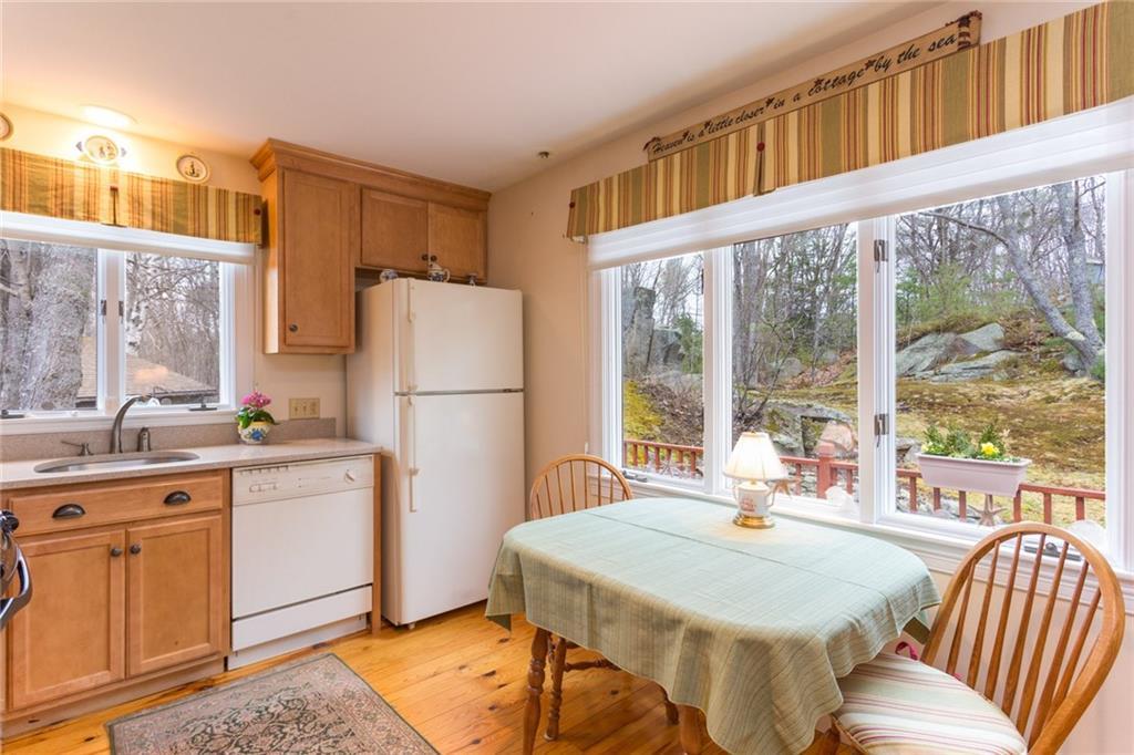 394 Goose Rocks Road Kennebunkport, ME 04046 - Photo 16 of 35 Dining area view