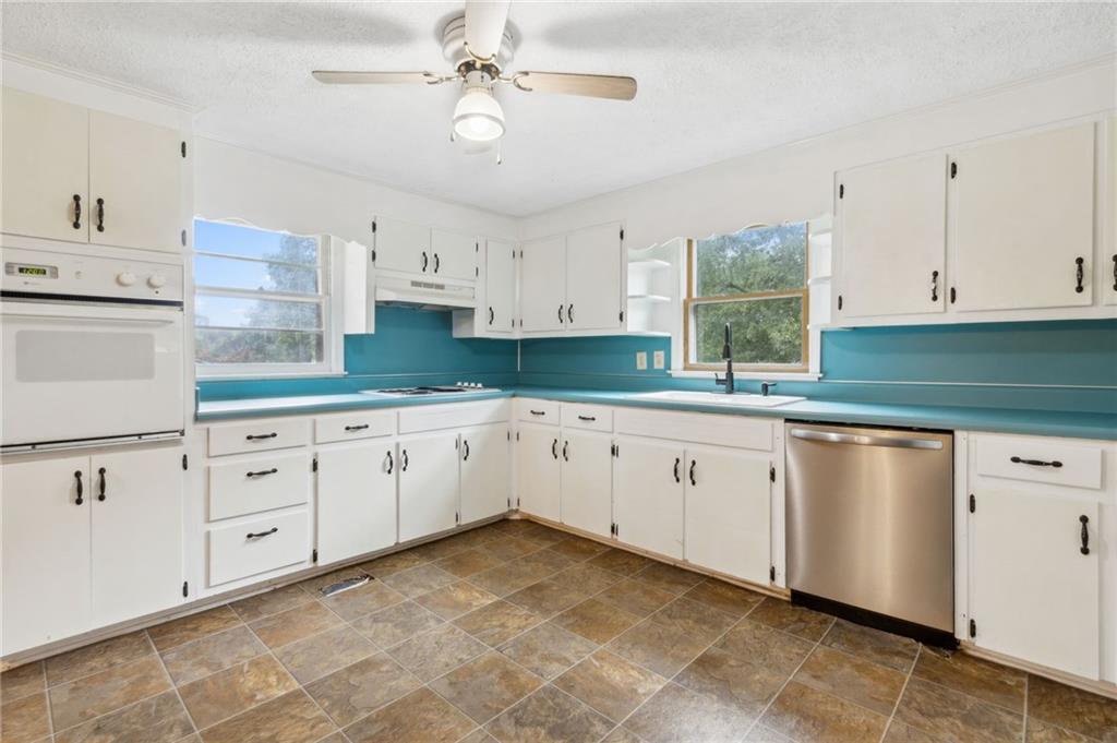 81 Russell Road Lawrenceville, GA 30043 - Photo 13 of 45