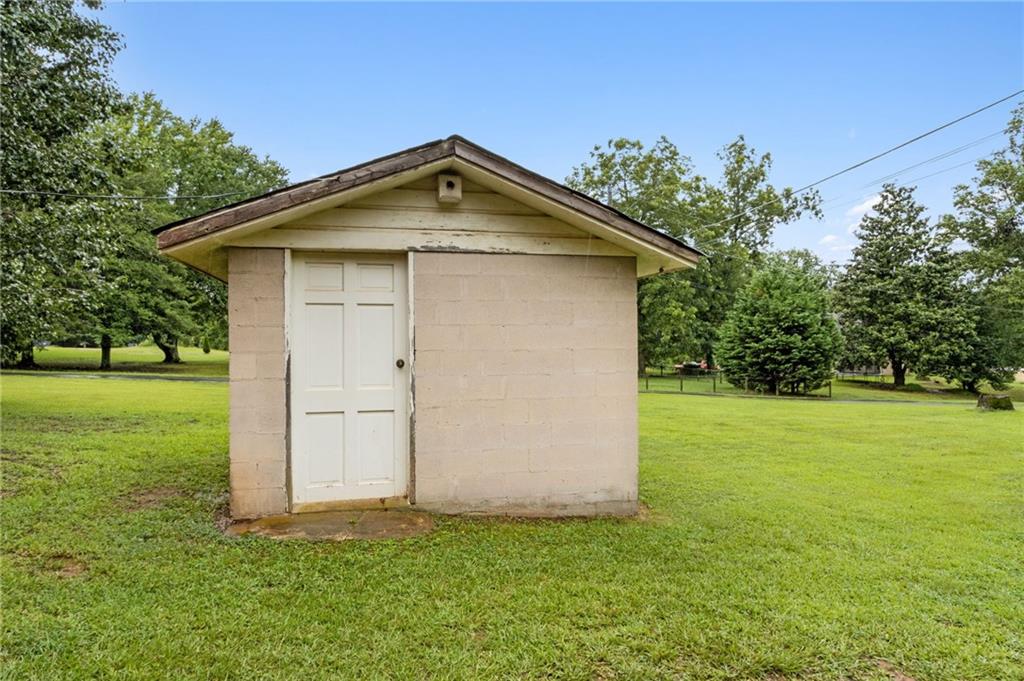 81 Russell Road Lawrenceville, GA 30043 - Photo 35 of 45