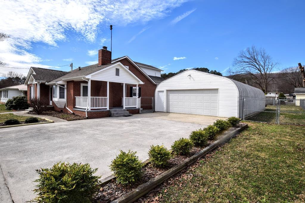 166 Collins Street Spring City, TN 37381 - Photo 1 of 38 1