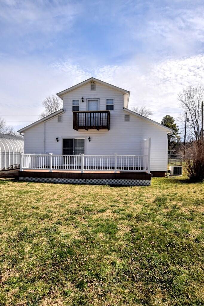 166 Collins Street Spring City, TN 37381 - Photo 3 of 38 3