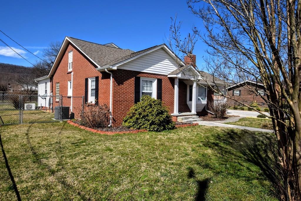 166 Collins Street Spring City, TN 37381 - Photo 35 of 38 35
