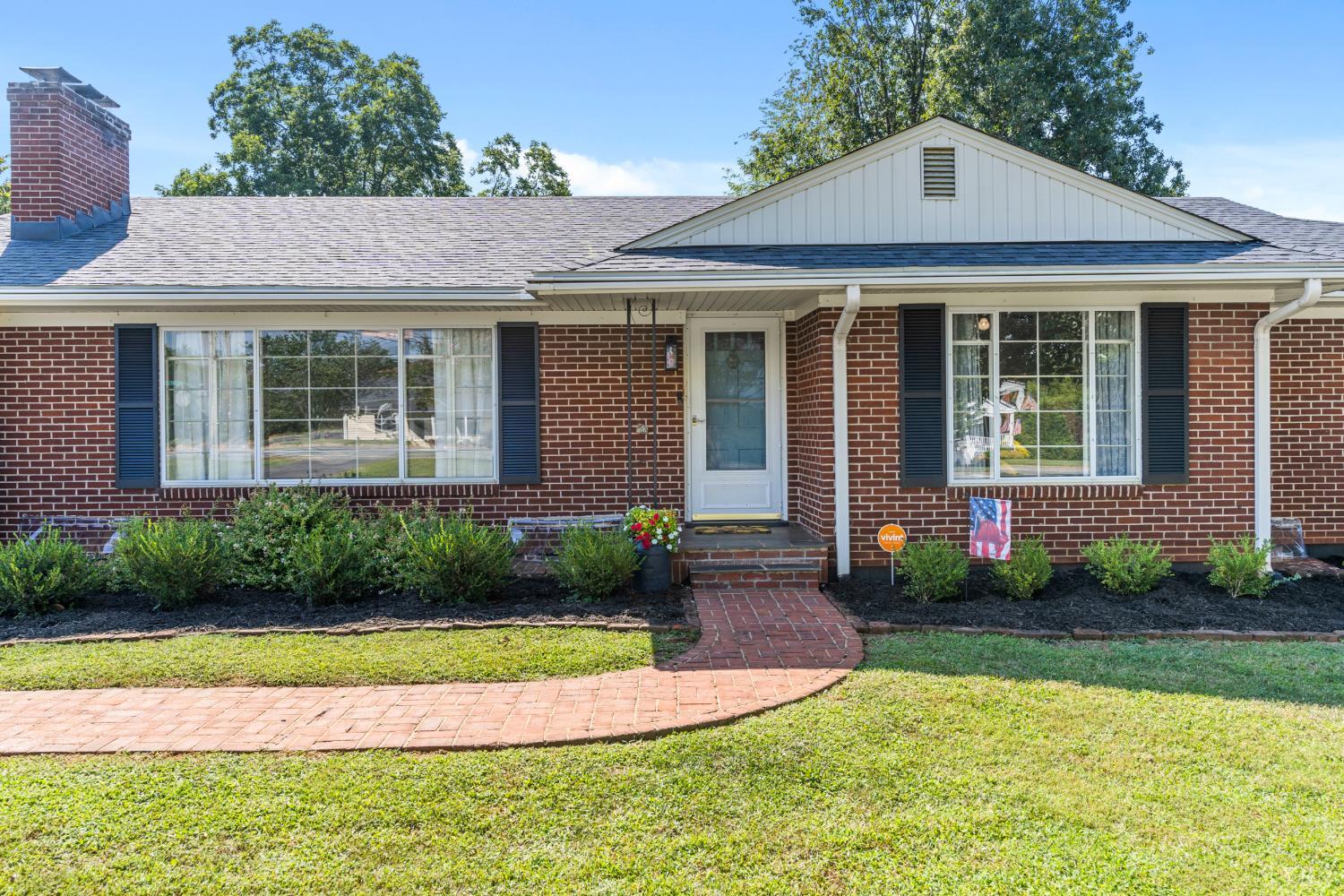 348 North Main Street Amherst, VA 24521 - Photo 2 of 49 Gallery Image 2