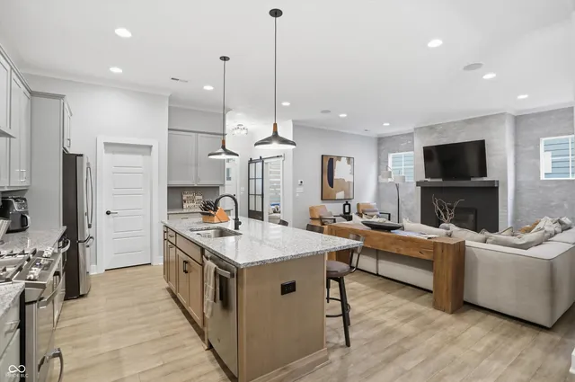 $679,500 | 9864 Northern Lights Lane, Carmel, IN 46280