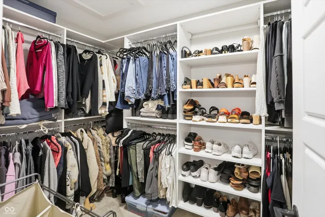 $679,500 | 9864 Northern Lights Lane, Carmel, IN 46280