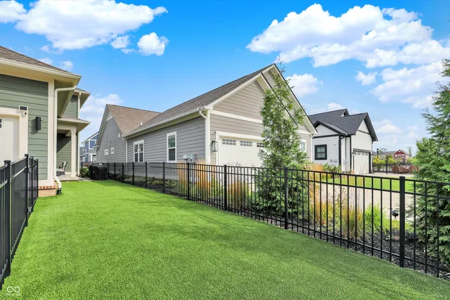 $679,500 | 9864 Northern Lights Lane, Carmel, IN 46280