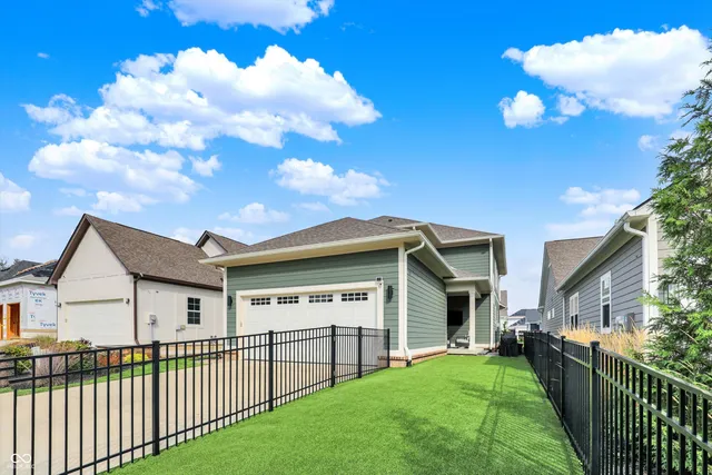 $679,500 | 9864 Northern Lights Lane, Carmel, IN 46280