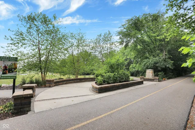 $679,500 | 9864 Northern Lights Lane, Carmel, IN 46280