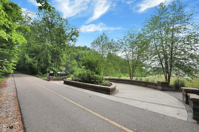 $679,500 | 9864 Northern Lights Lane, Carmel, IN 46280