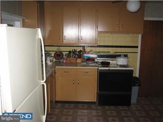 795 Arch Street Spring City, PA 19475 - Photo 5 of 11 Kitchen