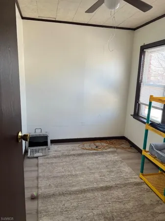 $1,800 | 572 4th Avenue, Elizabeth, NJ 07202